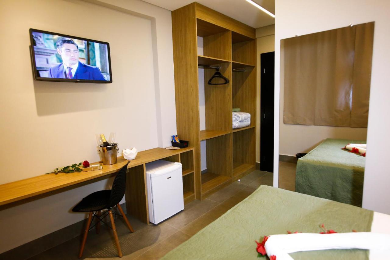 Neo Park Hotel Маринга Экстерьер фото