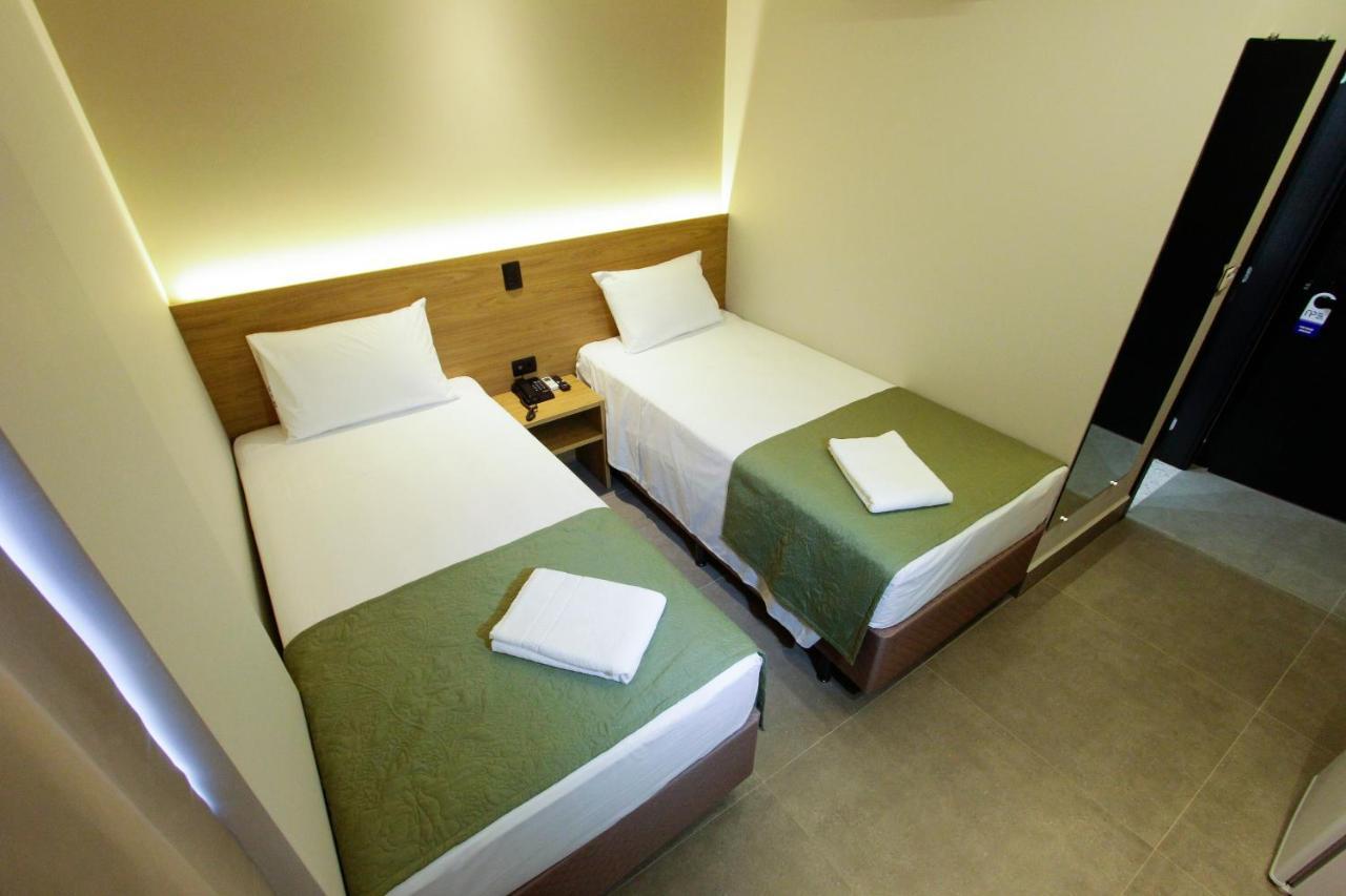 Neo Park Hotel Маринга Экстерьер фото